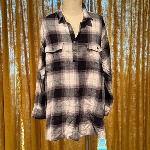 Old Navy Gray and Black Plaid Maternity Shirt